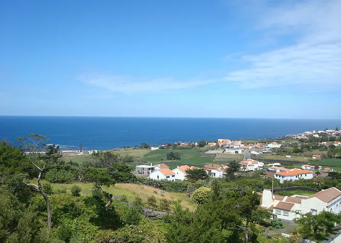 Vale Do Navio Hotel 4*