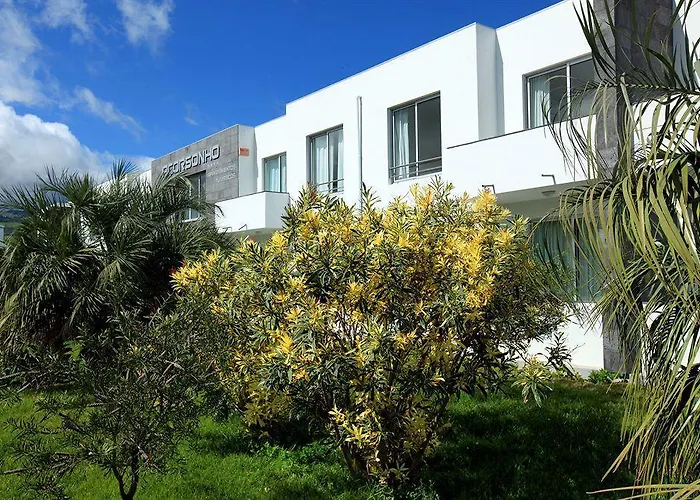 Hotel Vale Do Navio 4*