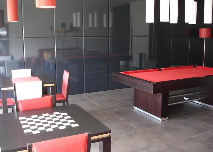 Hotel Vale Do Navio 4*