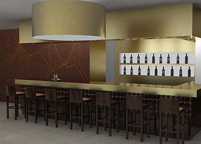 Hotel Vale Do Navio 4*