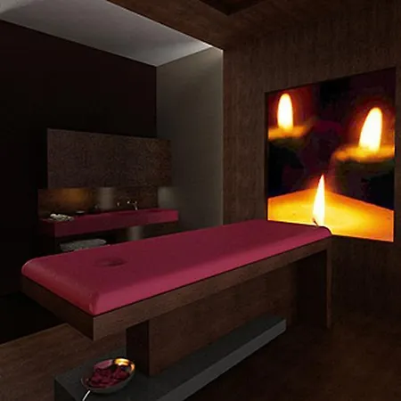 Hotel Vale Do Navio 4*