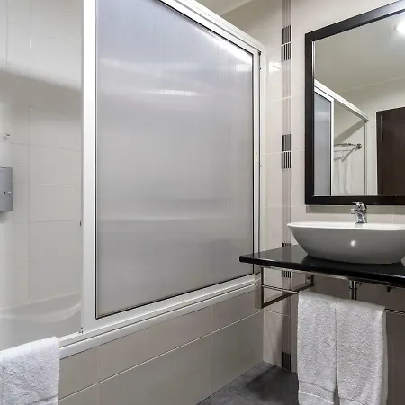 Vale Do Navio Hotel 4*